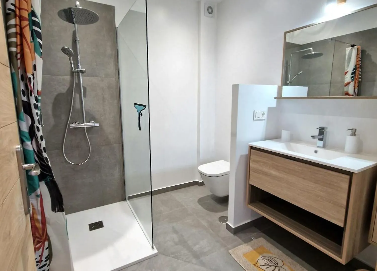Villa Lomy Casares Bed & Breakfast