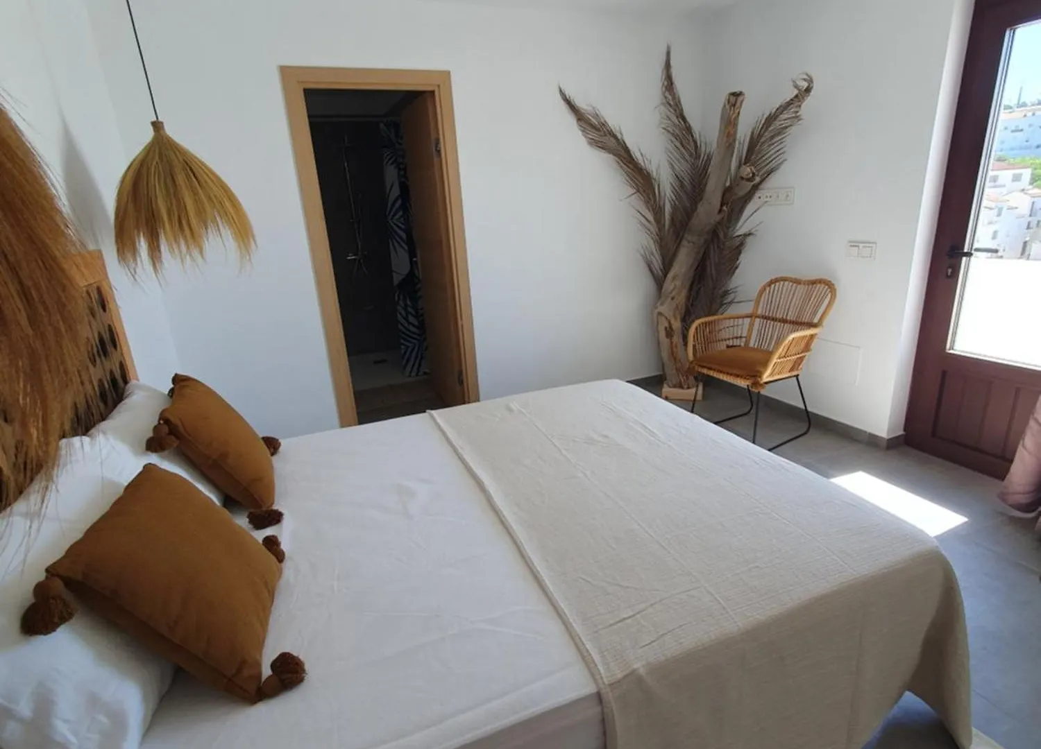Villa Lomy Casares Bed & Breakfast