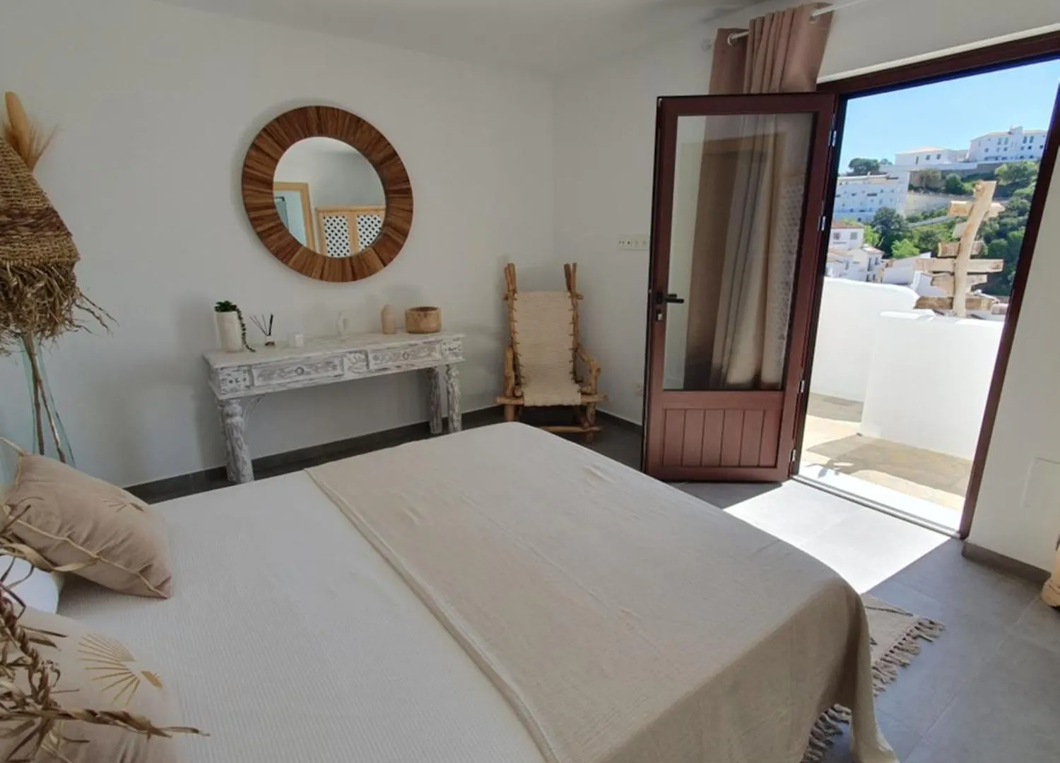 Villa Lomy Casares 0*,  Spain