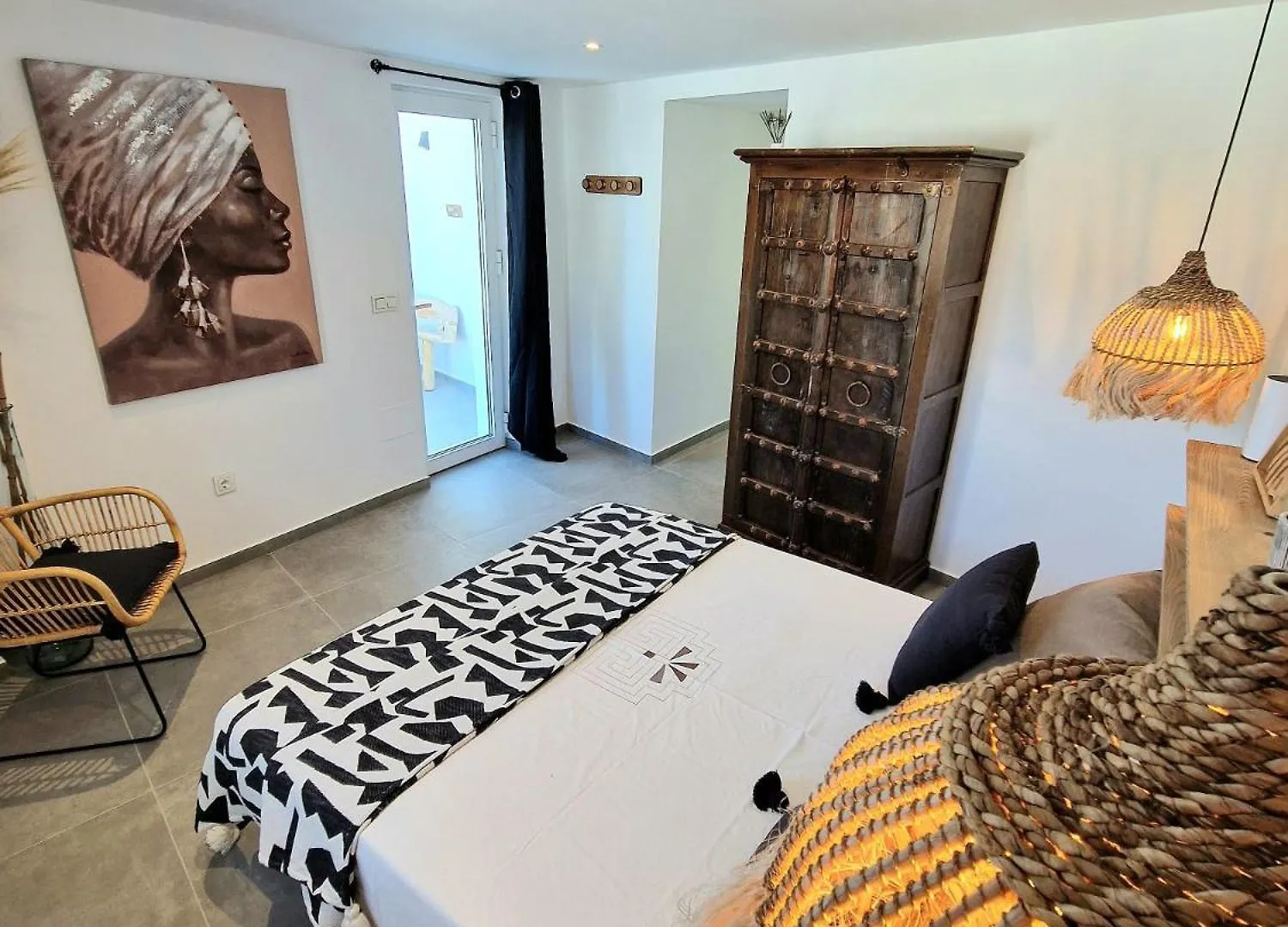 Villa Lomy Casares Bed & Breakfast