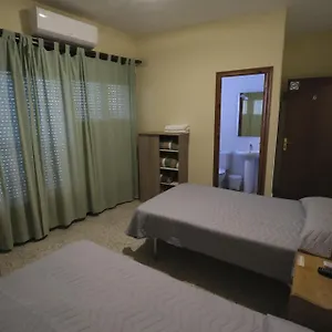  Guest house Pensio Fluvia Spain